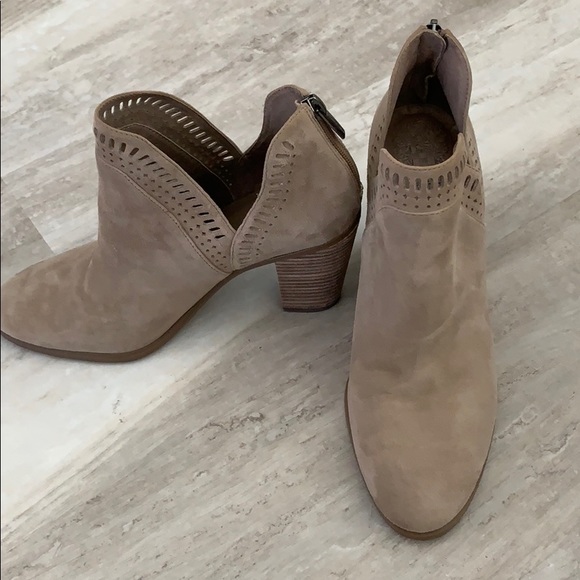 Vince Camuto Shoes - Vince Camuto Fileana Split Shaft Bootie